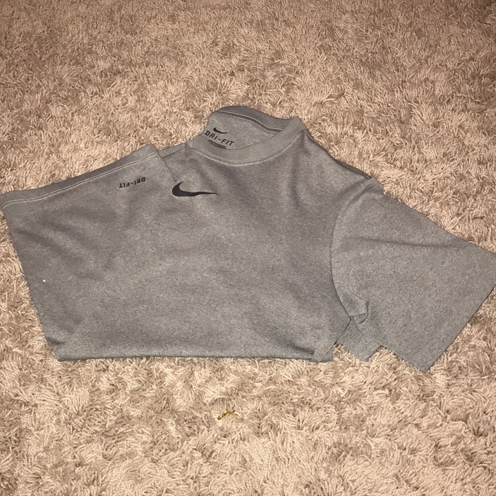 YM Boys Nike Dri-Fit T-shirt!